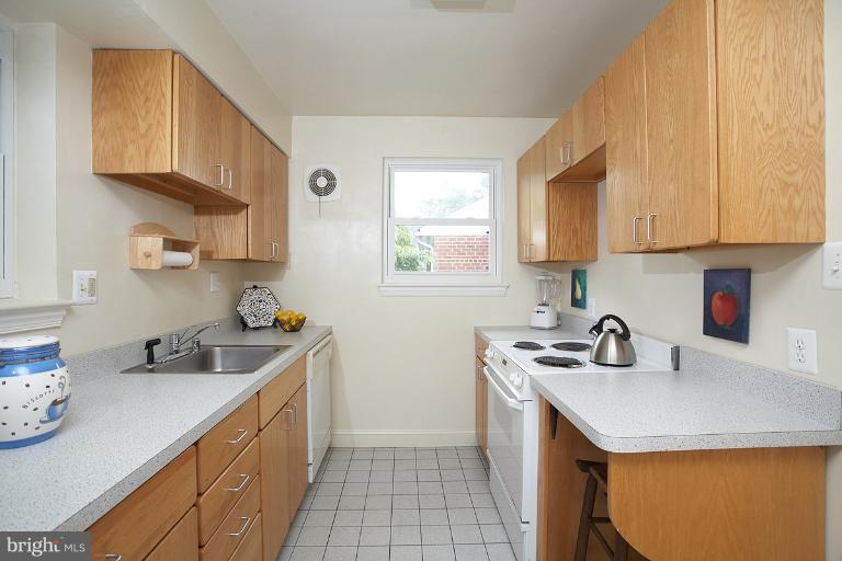 11024 Cone Lane Silver Spring, MD 20902 - Photo 22 of 29 Kitchen