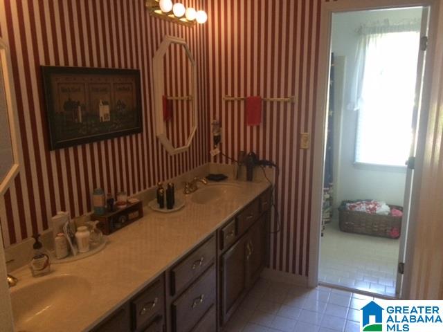 159 Teal Circle Pelham, AL 35124 - Photo 18 of 29