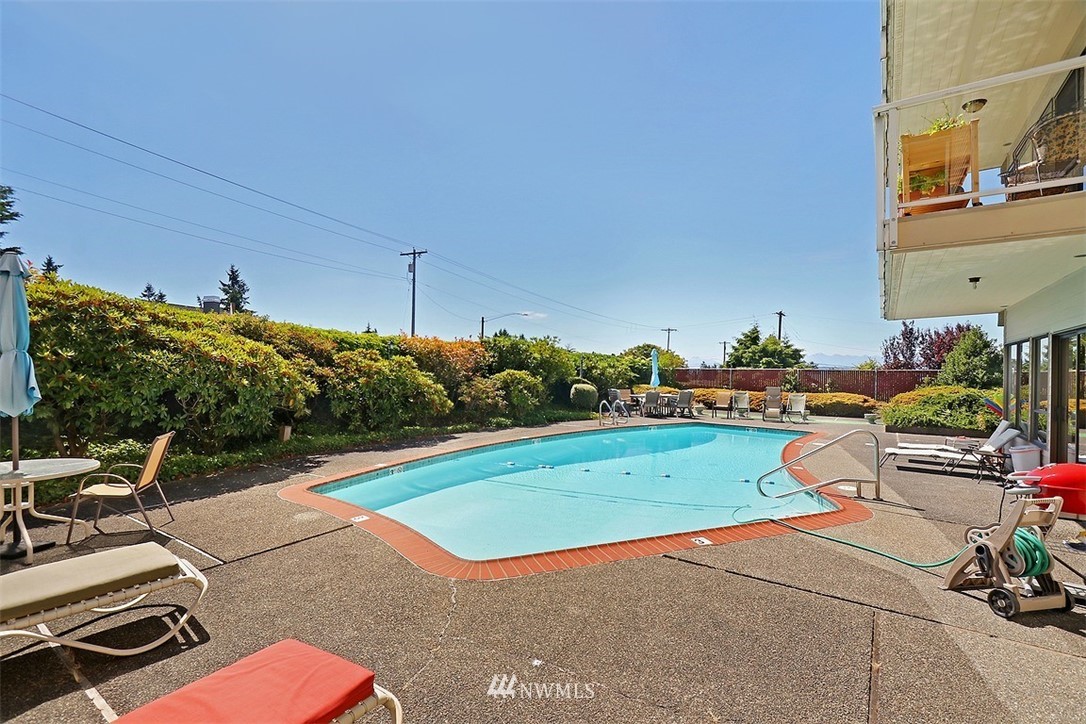 1414 9th Avenue North, Unit 202 Edmonds, WA 98020 - Photo 17 of 20