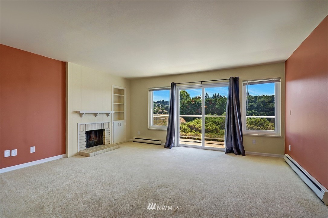 1414 9th Avenue North, Unit 202 Edmonds, WA 98020 - Photo 3 of 20