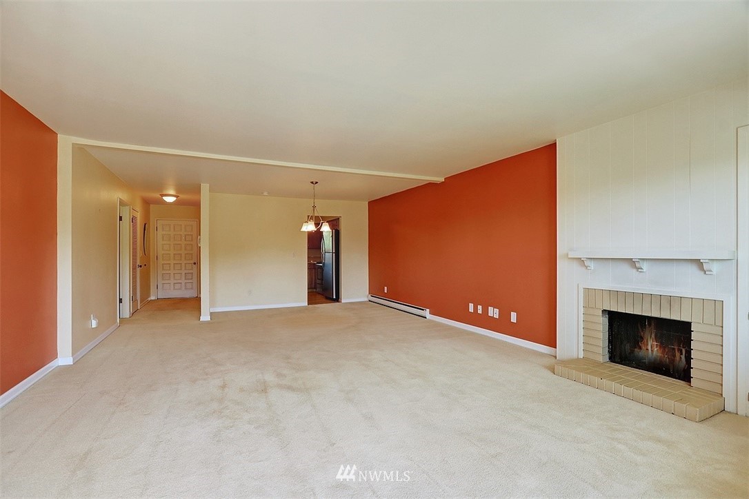1414 9th Avenue North, Unit 202 Edmonds, WA 98020 - Photo 4 of 20