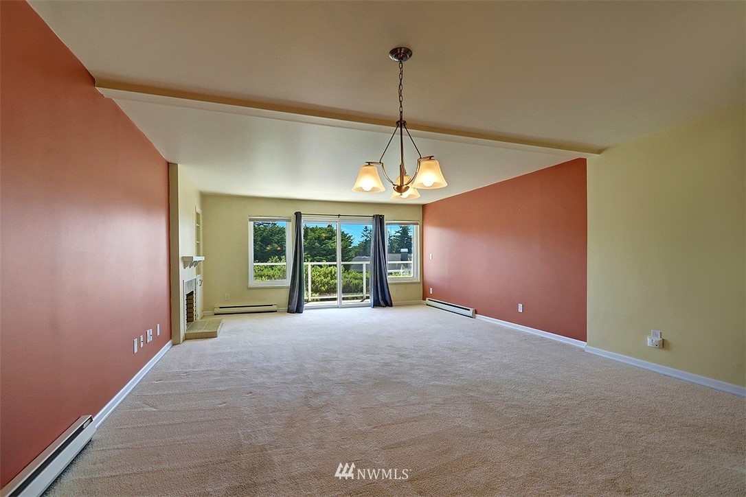 1414 9th Avenue North, Unit 202 Edmonds, WA 98020 - Photo 5 of 20