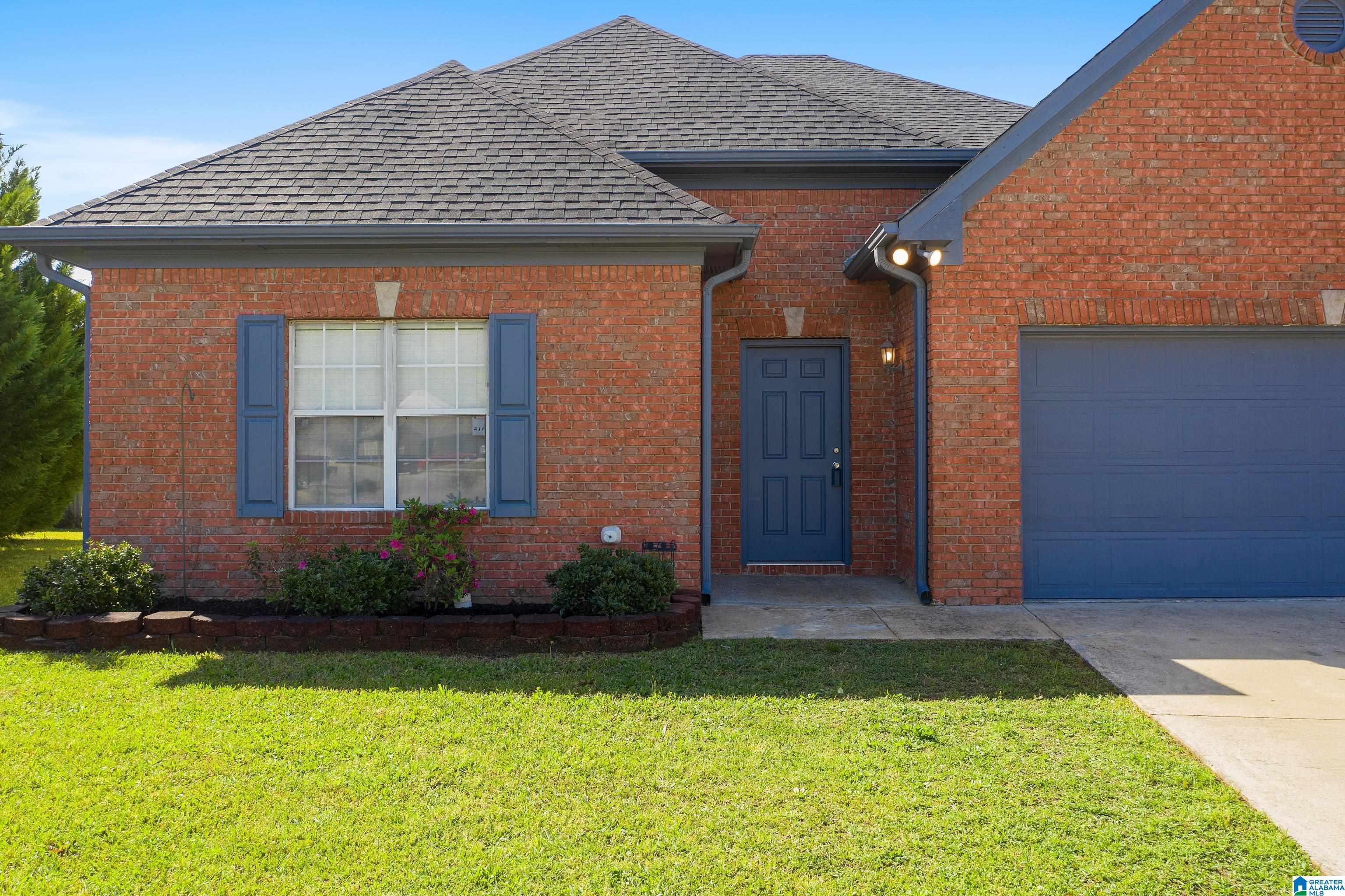 115 Grant Circle Calera, AL 35040 - Photo 2 of 29