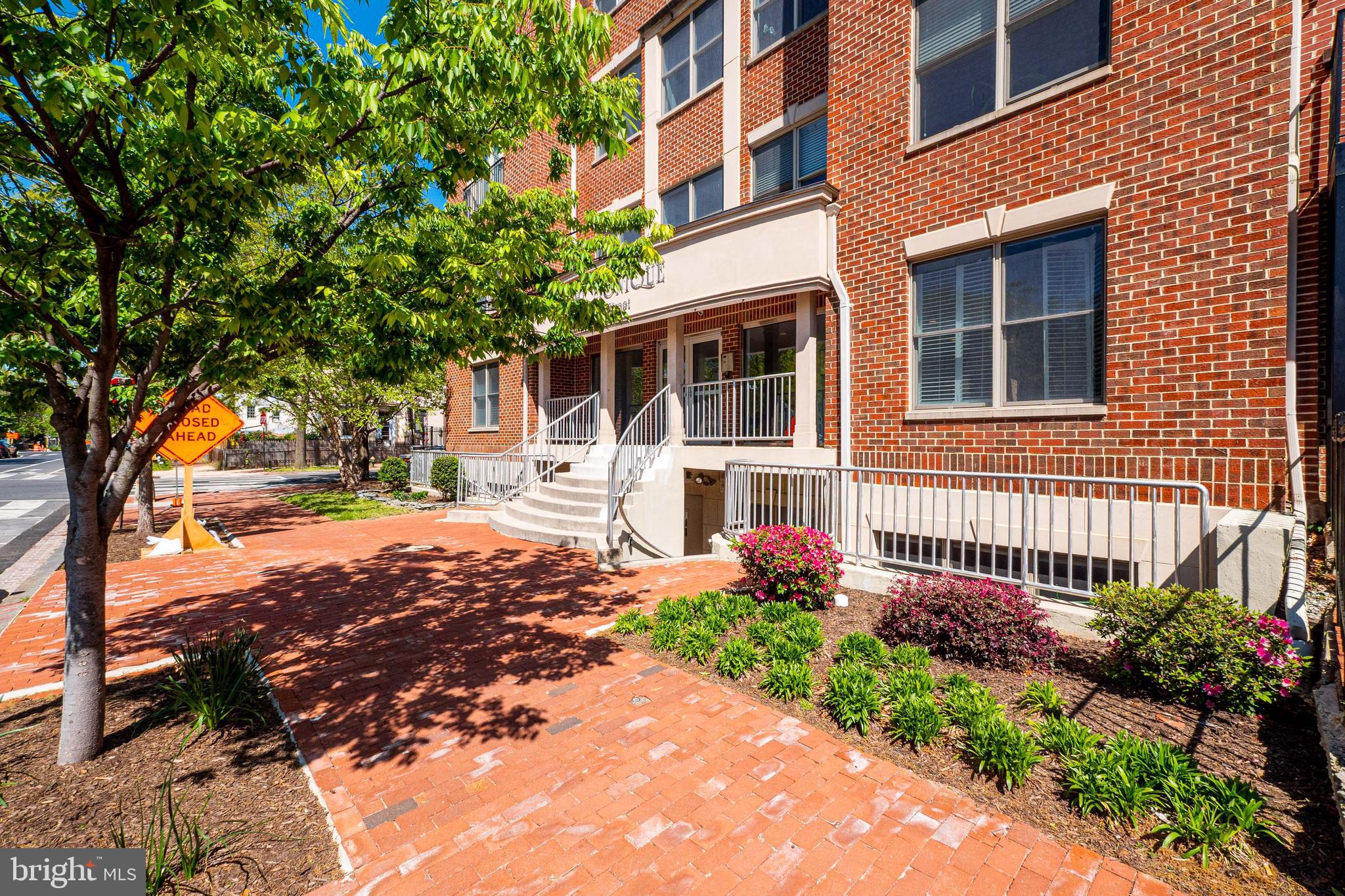 449 R Street Northwest, Unit 302 Washington, DC 20001 - Photo 45 of 46