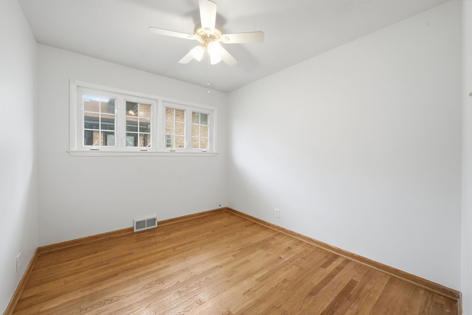 5835 Reba Street Morton Grove, IL 60053 - Photo 16 of 41
