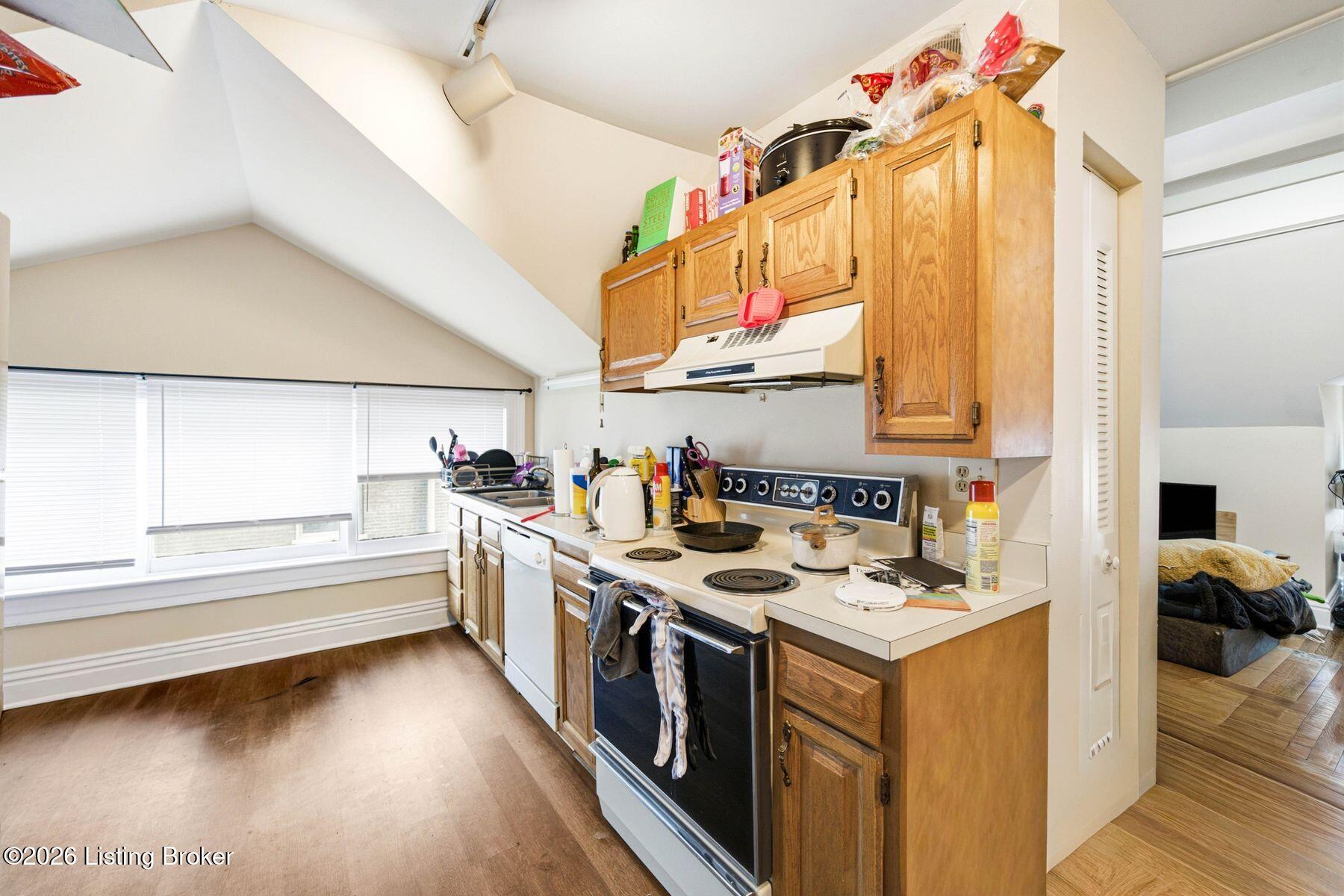 1271 Cherokee Road Louisville, KY 40204 - Photo 38 of 77 photo_online_047