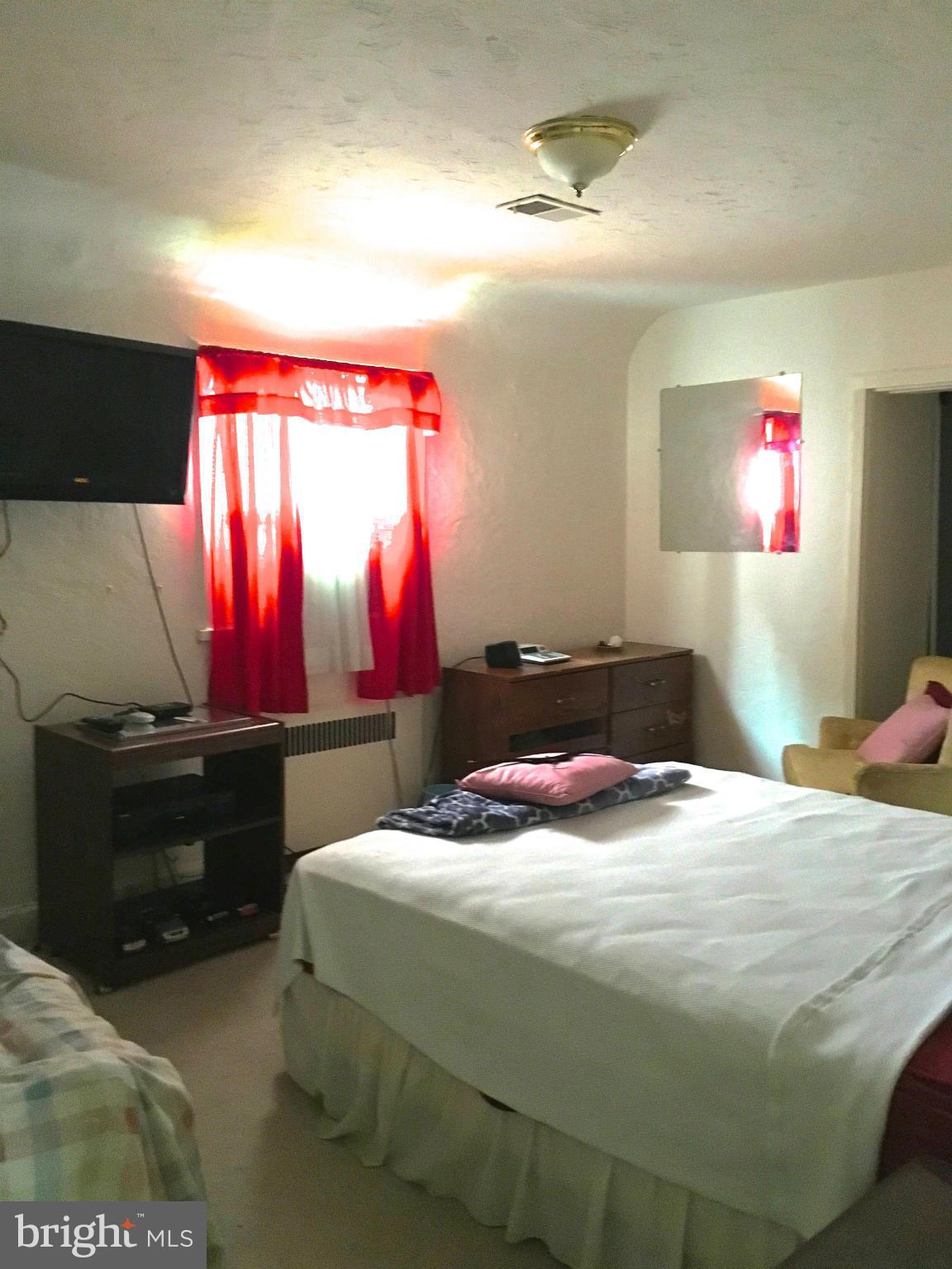 3407 Dennlyn Road Baltimore, MD 21215 - Photo 22 of 28 Bedroom