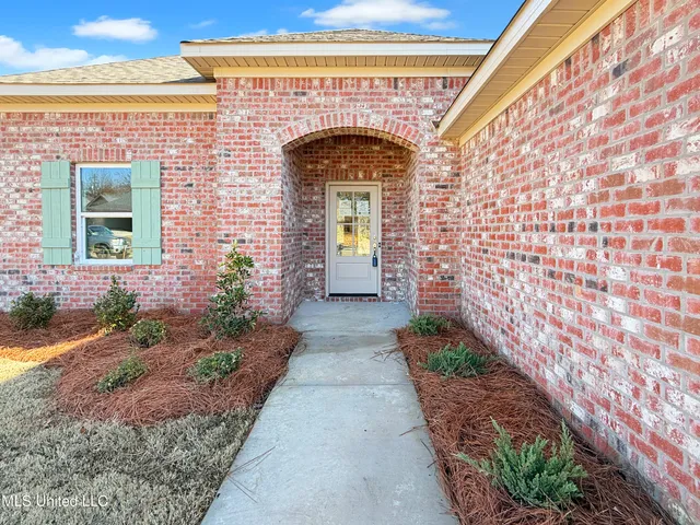 $310,610 | 211 Anderson Oaks Drive, Pearl, MS 39208