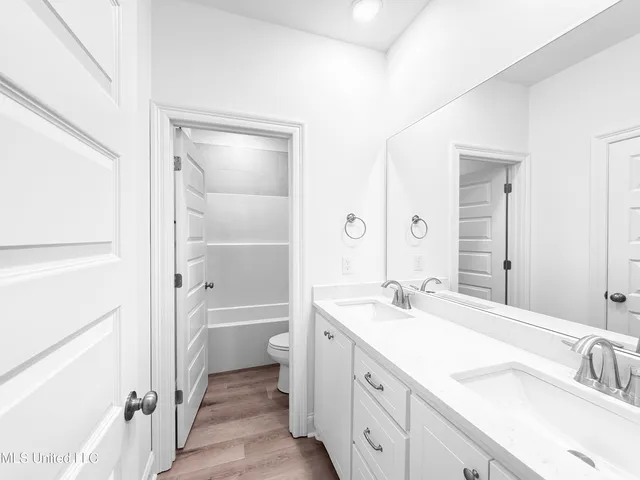 $310,610 | 211 Anderson Oaks Drive, Pearl, MS 39208