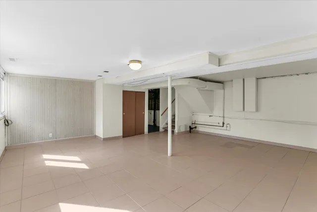 a view of empty room