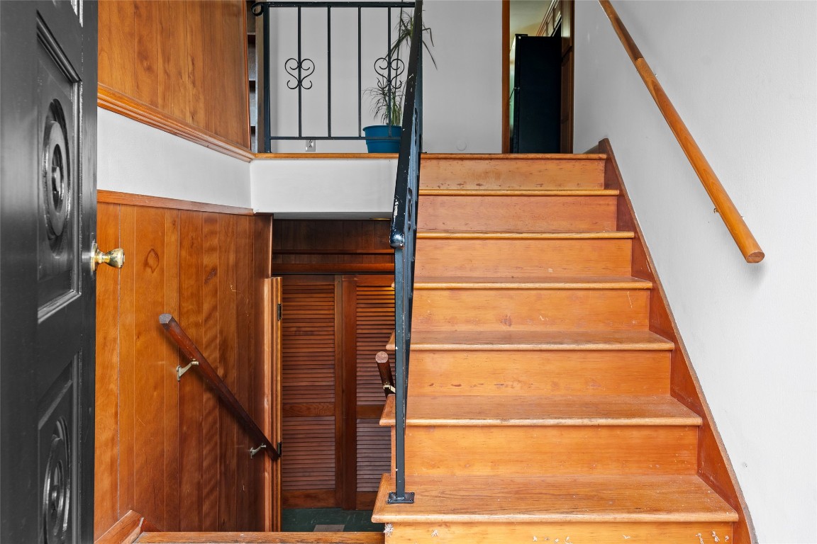 4 Edgebrook Road Binghamton, NY 13903 - Photo 4 of 26 Gallery Image 4