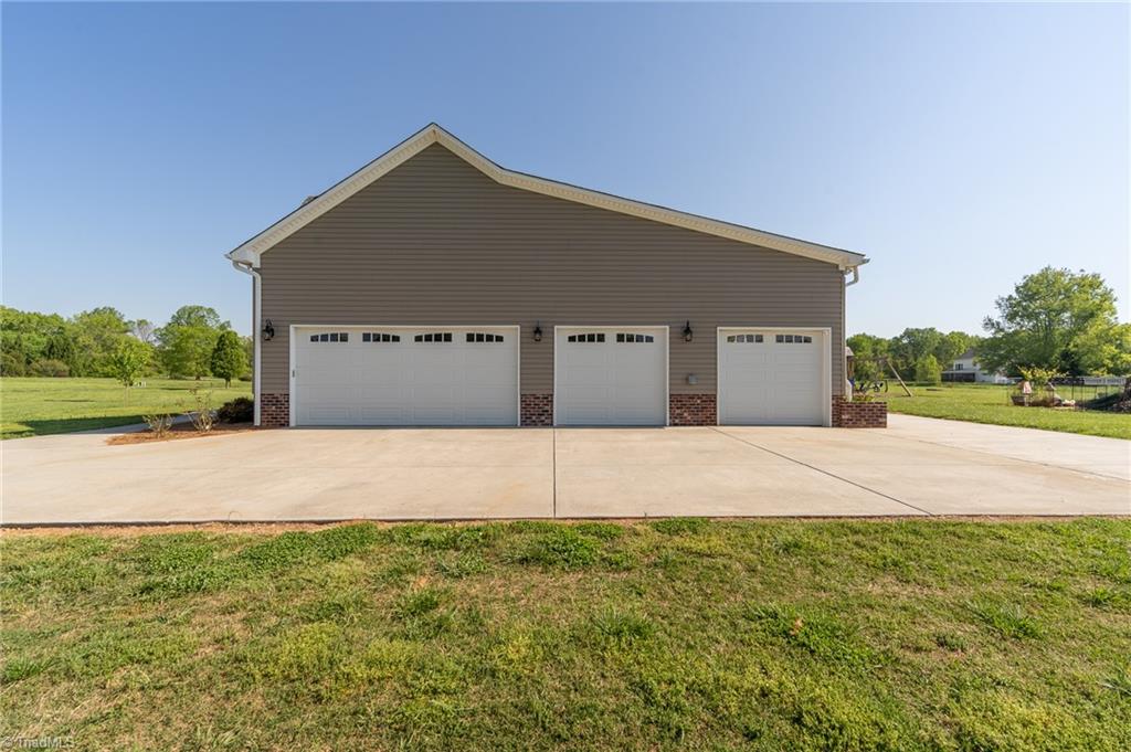 447 Scout Road Lexington, NC 27292 - Photo 27 of 29 Gallery Image 27