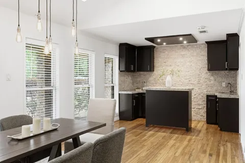 $665,000 | 531 Azaleadell Drive, Houston, TX 77018