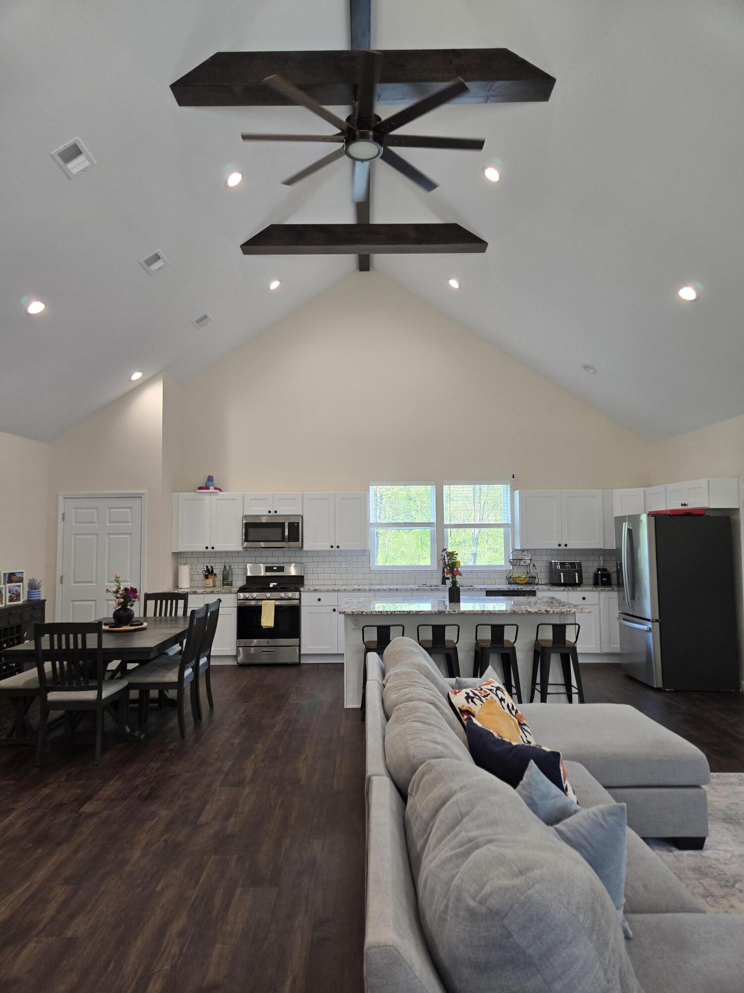 4086 West Commerce Road Milford, MI 48380 - Photo 7 of 43 7