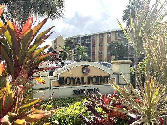 $155,000 | 3600 Northwest 21st Street, Unit 313, Lauderdale Lakes, FL 33311