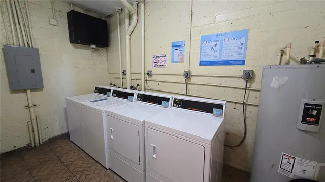 $155,000 | 3600 Northwest 21st Street, Unit 313, Lauderdale Lakes, FL 33311