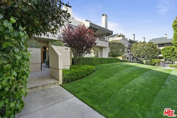 $13,000 | 2237 Century Hill, Los Angeles, CA 90067