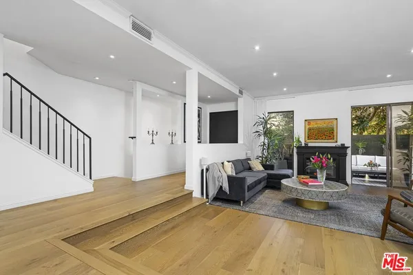 $13,000 | 2237 Century Hill, Los Angeles, CA 90067