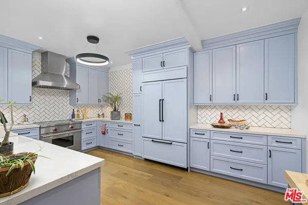 $13,000 | 2237 Century Hill, Los Angeles, CA 90067