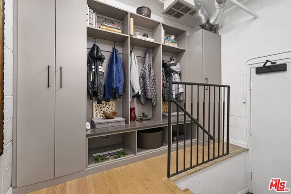 $13,000 | 2237 Century Hill, Los Angeles, CA 90067