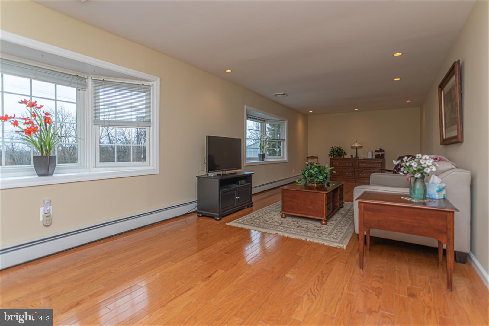 807 Ridge Road Telford, PA 18969 - Photo 10 of 45