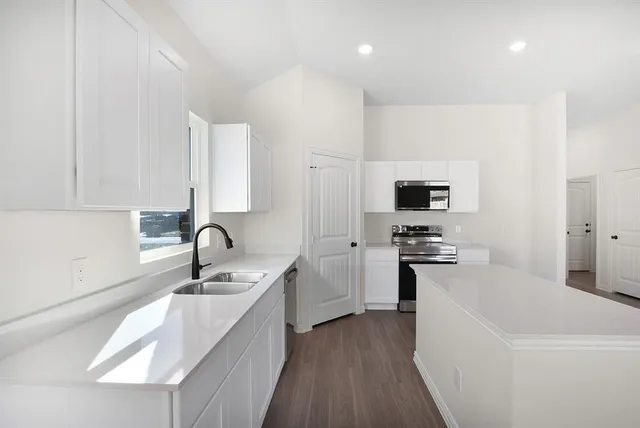 $269,990 | 1009 Caspian Lane, Leonard, TX 75452