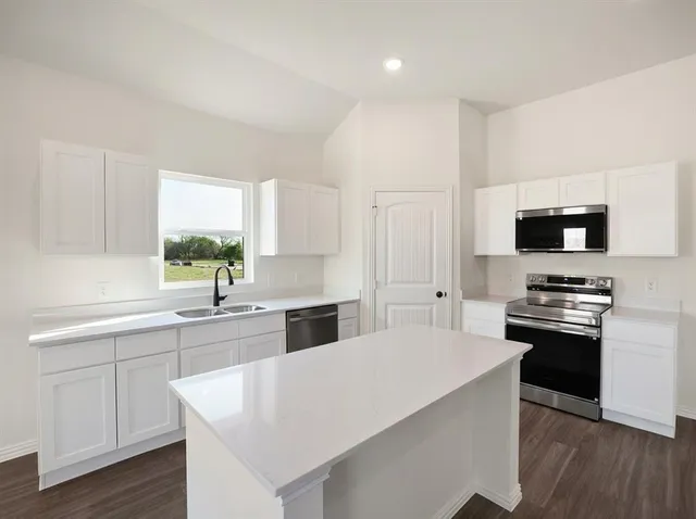 $269,990 | 1009 Caspian Lane, Leonard, TX 75452