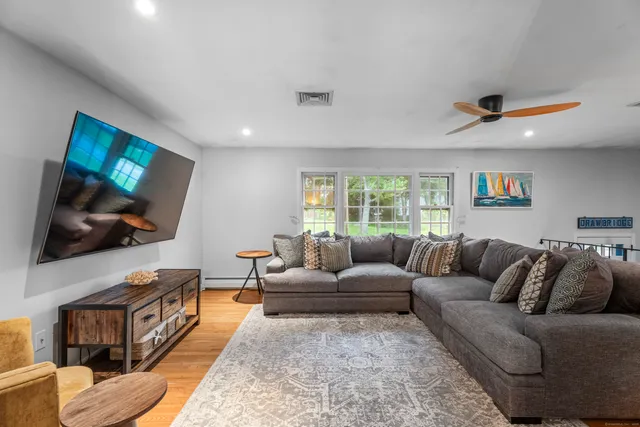 $635,000 | 38 Rossie Street, Stonington, CT 06355