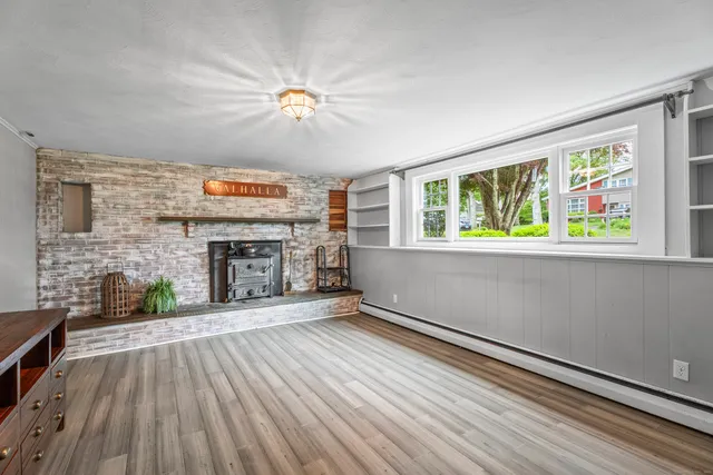 $635,000 | 38 Rossie Street, Stonington, CT 06355