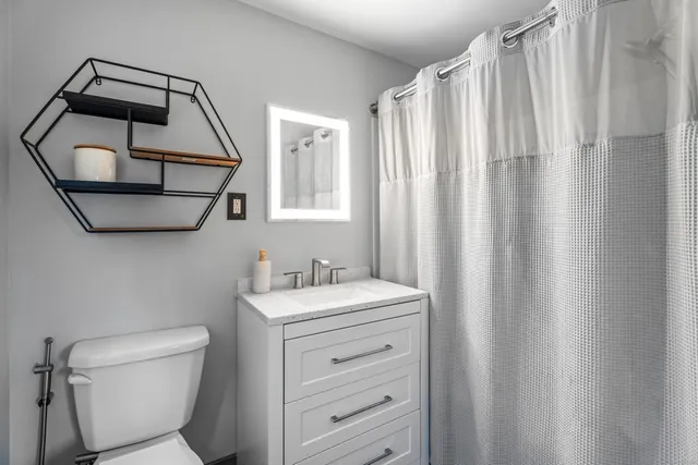 $635,000 | 38 Rossie Street, Stonington, CT 06355