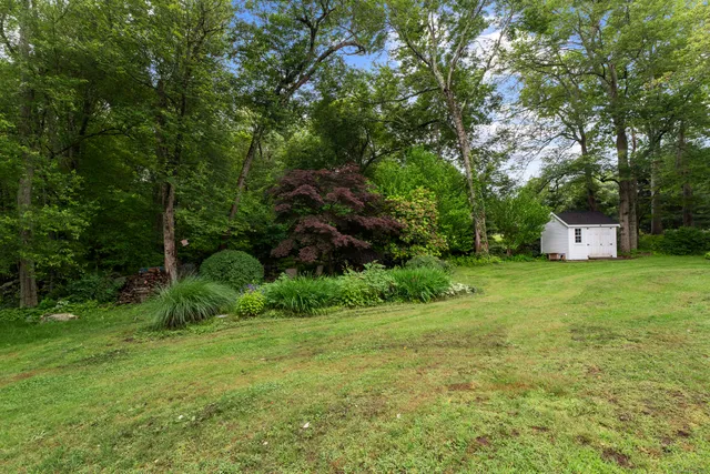 $635,000 | 38 Rossie Street, Stonington, CT 06355