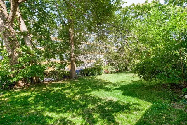 $270,000 | 734 East 63rd Terrace, Kansas City, MO 64110