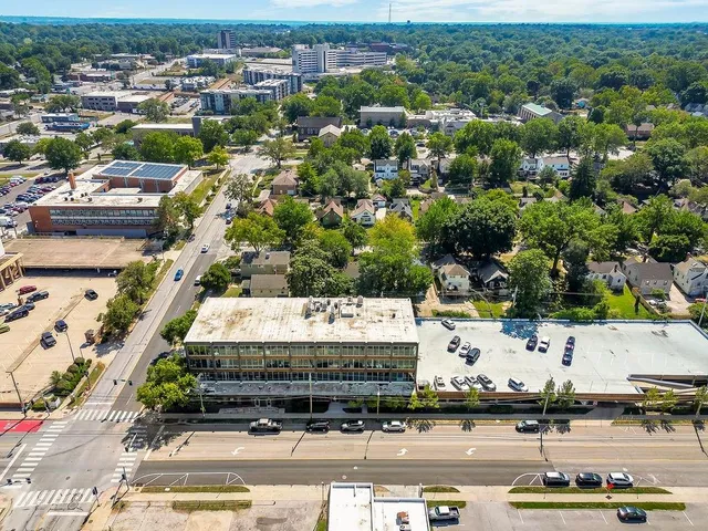 $270,000 | 734 East 63rd Terrace, Kansas City, MO 64110