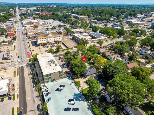 $270,000 | 734 East 63rd Terrace, Kansas City, MO 64110