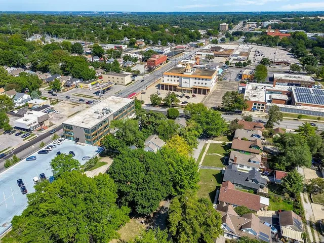 $270,000 | 734 East 63rd Terrace, Kansas City, MO 64110