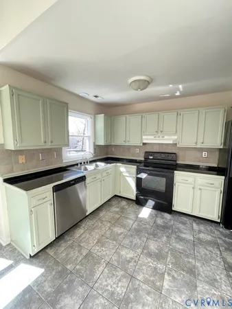 $2,295 | 2508 Sutton Place, Henrico, VA 23233