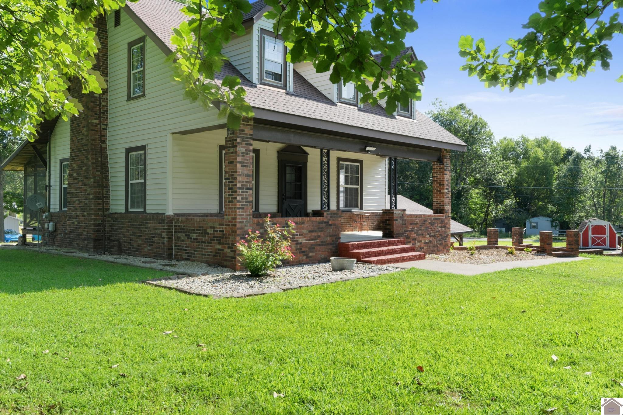 5025 Leonard Futrell Road Paducah, KY 42001 - Photo 2 of 32 Photo 2