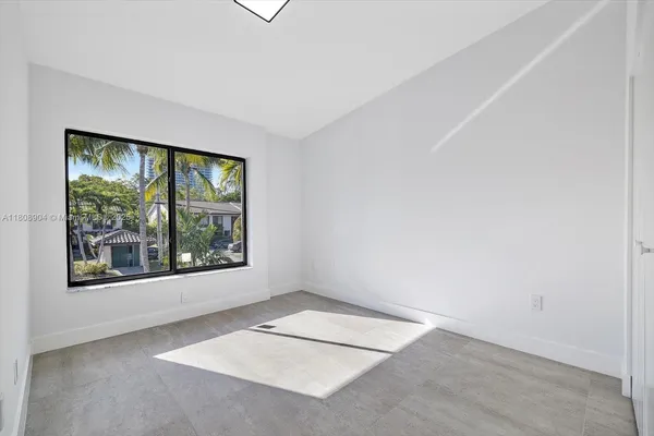 $699,000 | 16449 Northeast 26th Avenue, Unit 16, North Miami Beach, FL 33160