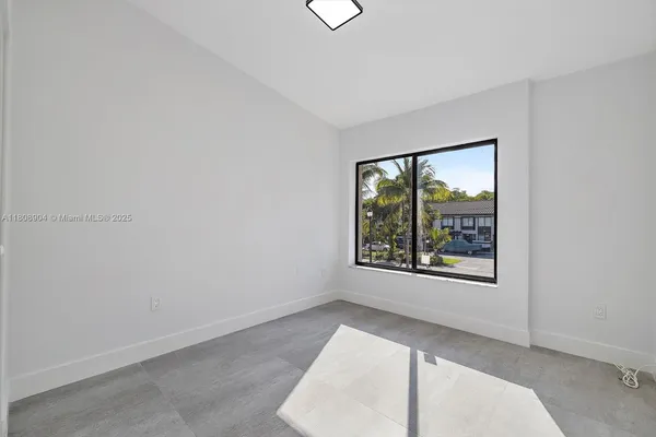 $699,000 | 16449 Northeast 26th Avenue, Unit 16, North Miami Beach, FL 33160