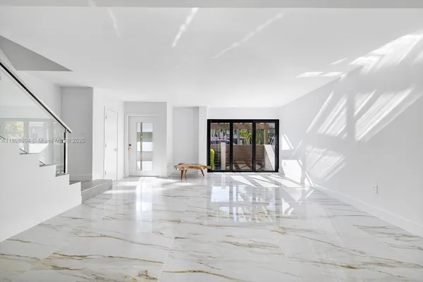 $699,000 | 16449 Northeast 26th Avenue, Unit 16, North Miami Beach, FL 33160