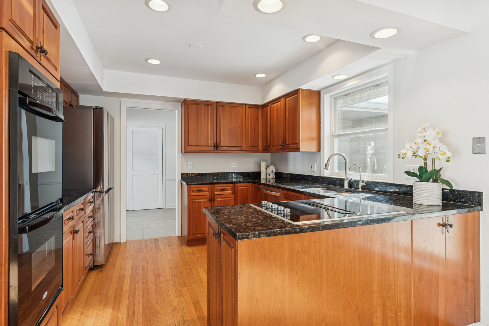 3018 Indianwood Road Wilmette, IL 60091 - Photo 11 of 44