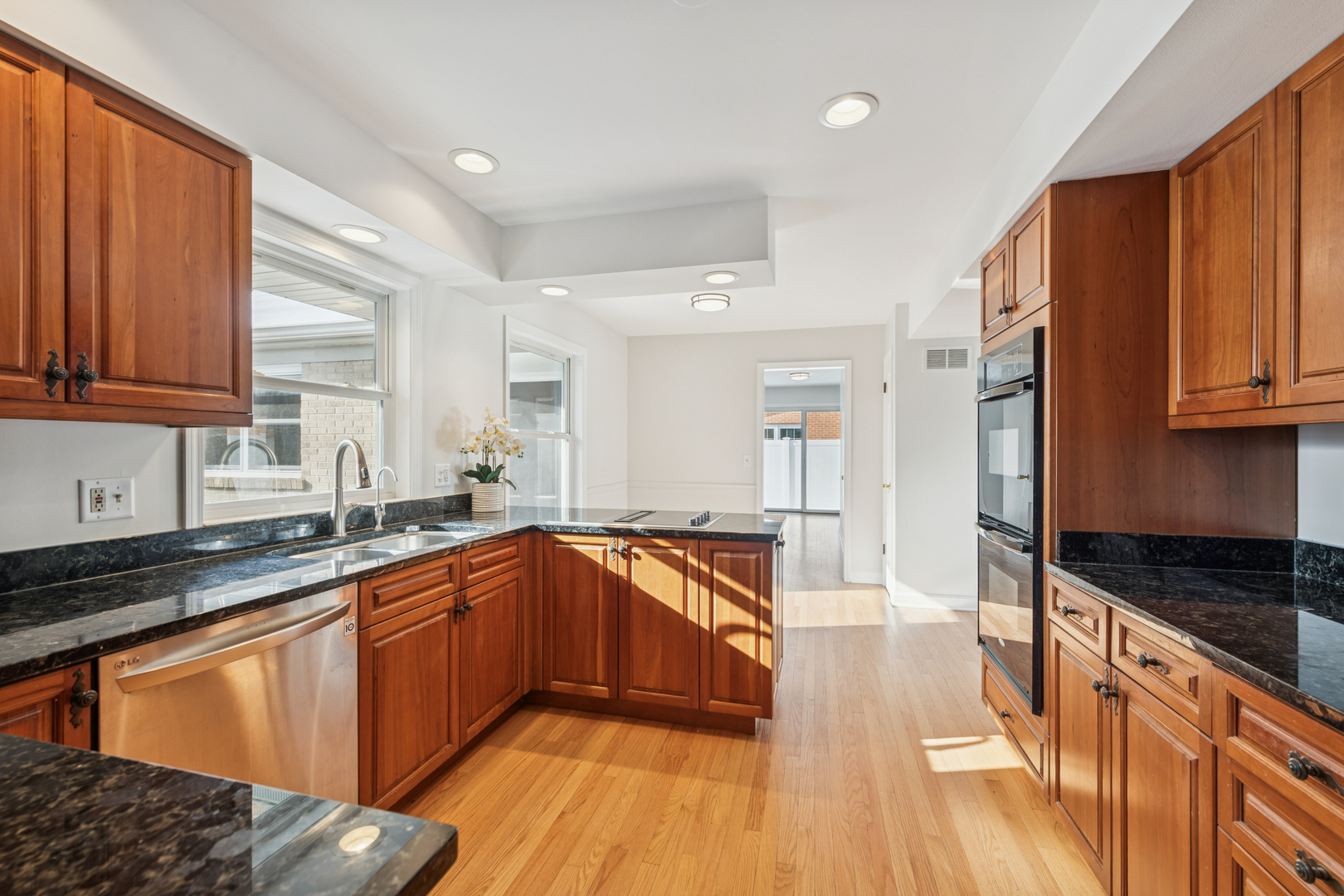 3018 Indianwood Road Wilmette, IL 60091 - Photo 13 of 44