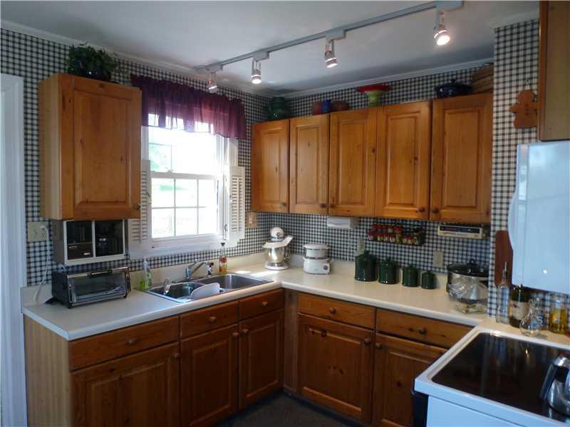 55 Crestmont Road Bangor, ME 04401 - Photo 12 of 34 Kitchen.