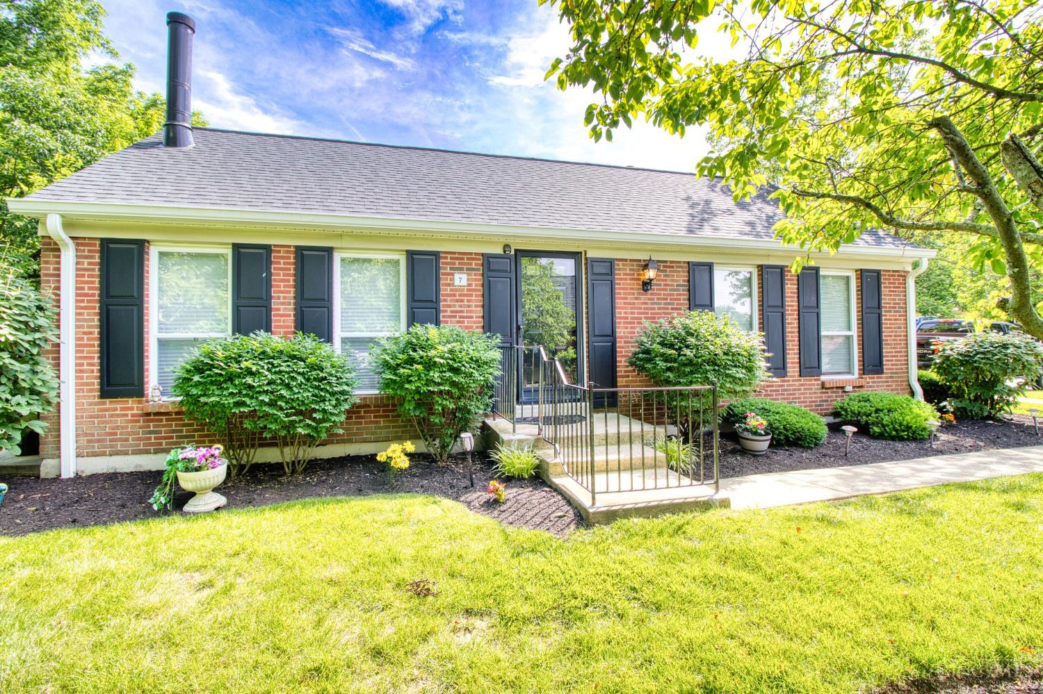6355 Corbly Road, Unit 7 Cincinnati, OH 45230 - Photo 1 of 34