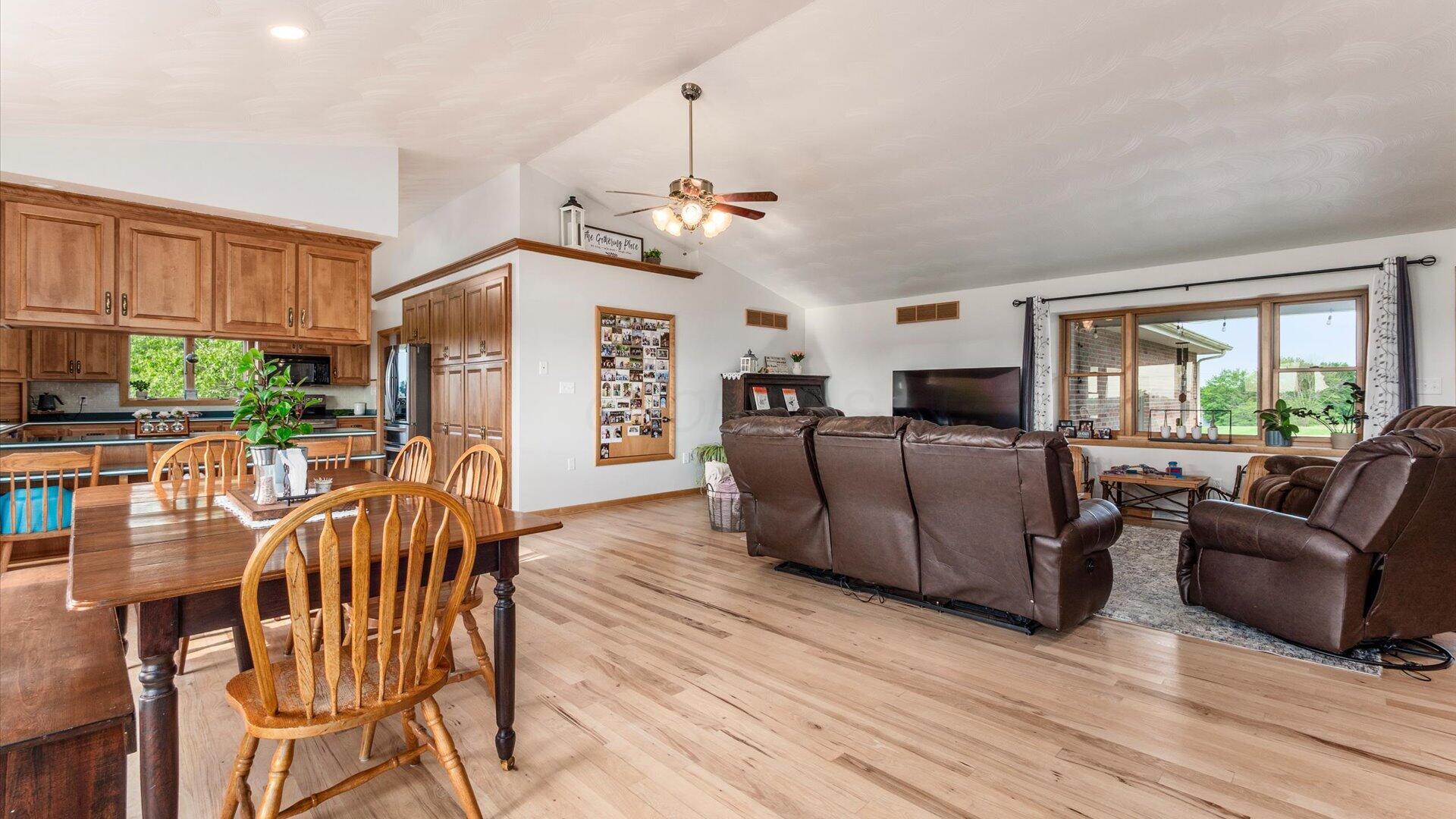 10550 County Road 53 Road Mount Perry, OH 43760 - Photo 20 of 107
