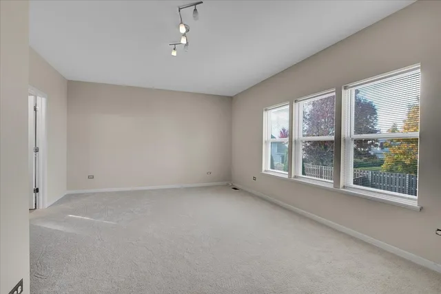 $450,000 | 1120 Trillium Lane, Shorewood, IL 60404