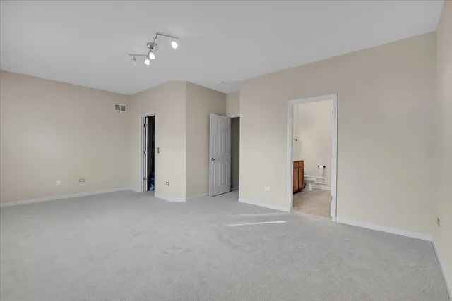 $450,000 | 1120 Trillium Lane, Shorewood, IL 60404