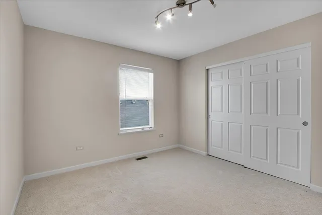 $450,000 | 1120 Trillium Lane, Shorewood, IL 60404