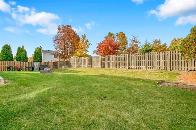 $450,000 | 1120 Trillium Lane, Shorewood, IL 60404