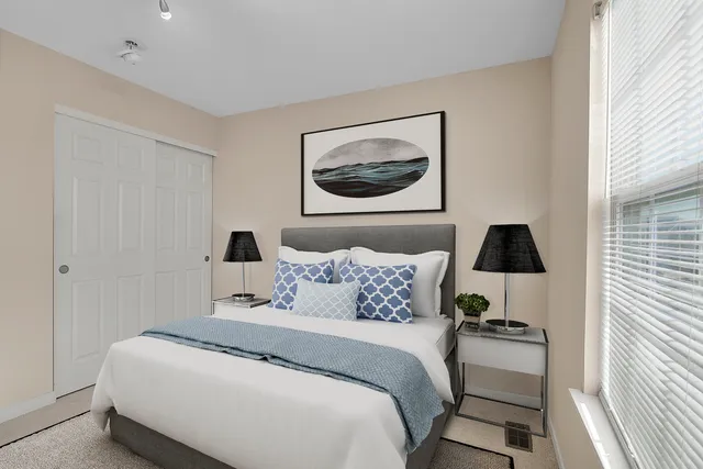 $450,000 | 1120 Trillium Lane, Shorewood, IL 60404